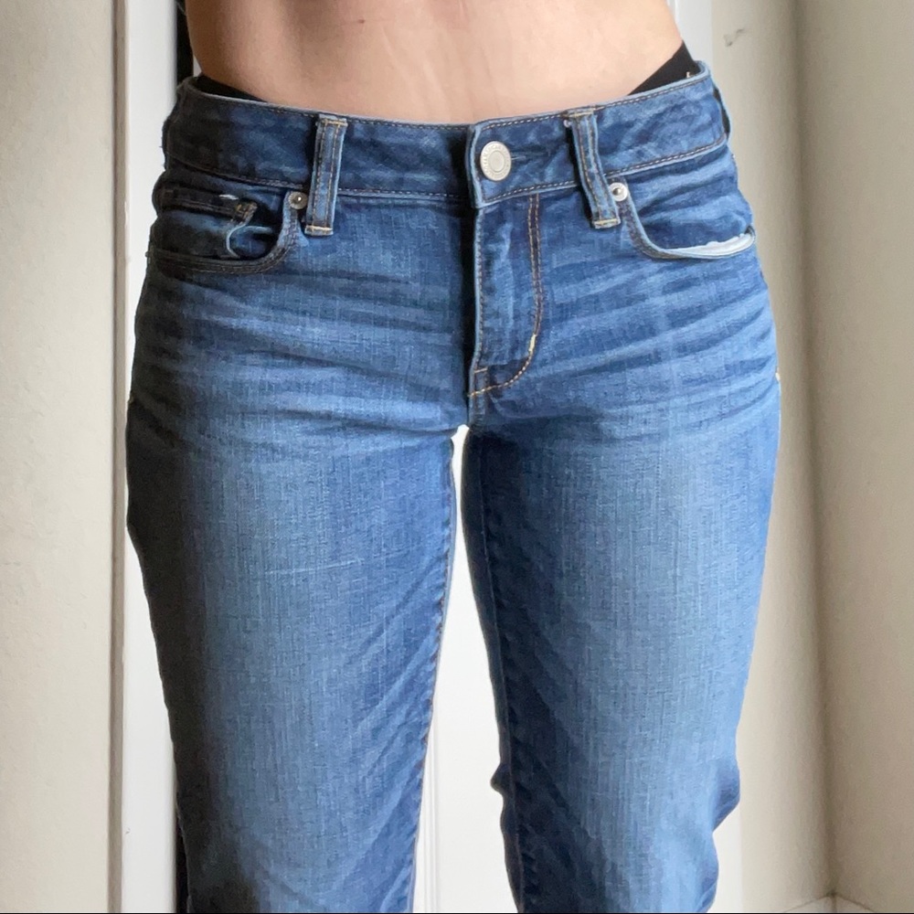 American Eagle Low Rise Skinny Super Stretch Jean